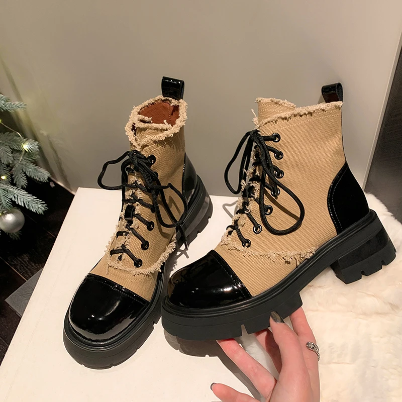 2023 Autumn winter Women ankle boots natural leather 22-25cm cowhide+fabric+pigskin modern boots lace up mixed color short boots
2023 Autumn winter Women ankle boots natural leather 22-25cm cowhide+fabric+pigskin modern boots lace up mixed color short boots
