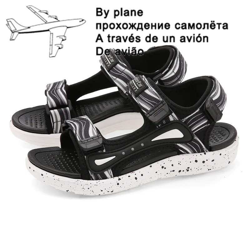 Летняя Повседневная дышащая обувь с мягкой подошвой, обувь с резиновой подошвой, детские сандалии для мальчиков, новинка, весенние сандалии для детей, 2022
Летняя Повседневная дышащая обувь с мягкой подошвой, обувь с резиновой подошвой, детские сандалии для мальчиков, новинка, весенние сандалии для детей, 2022