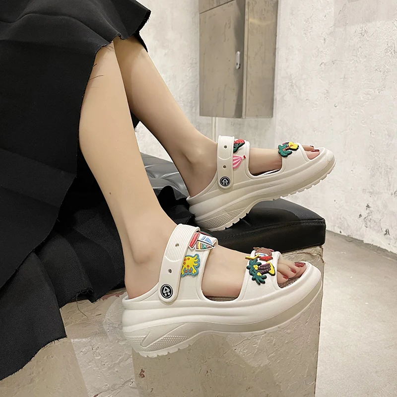 Ladies Outdoor Beach Slippers 2022 Women Spring/Summer New Cartoon pattern Soft-Slip Non-Slip Sandals Foam Sole Durable Sandals
Ladies Outdoor Beach Slippers 2022 Women Spring/Summer New Cartoon pattern Soft-Slip Non-Slip Sandals Foam Sole Durable Sandals