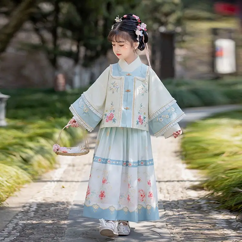 Hanfu голубой супер Сказочный Детский костюм Тан Минг сделано лошадь юбка девочка малыш древняя весна и осень новое платье до щиколотки
Hanfu голубой супер Сказочный Детский костюм Тан Минг сделано лошадь юбка девочка малыш древняя весна и осень новое платье до щиколотки