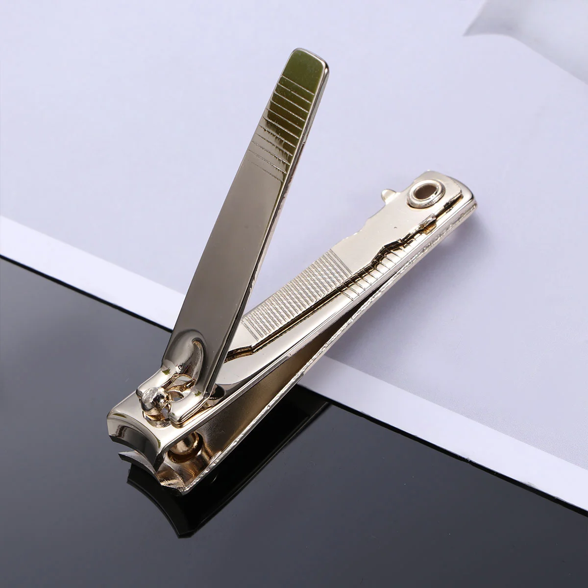 

Маникюрные ножницы из нержавеющей стали Nail Shop специальные инструменты для маникюра многофункциональные кусачки для ногтей (золотистые)