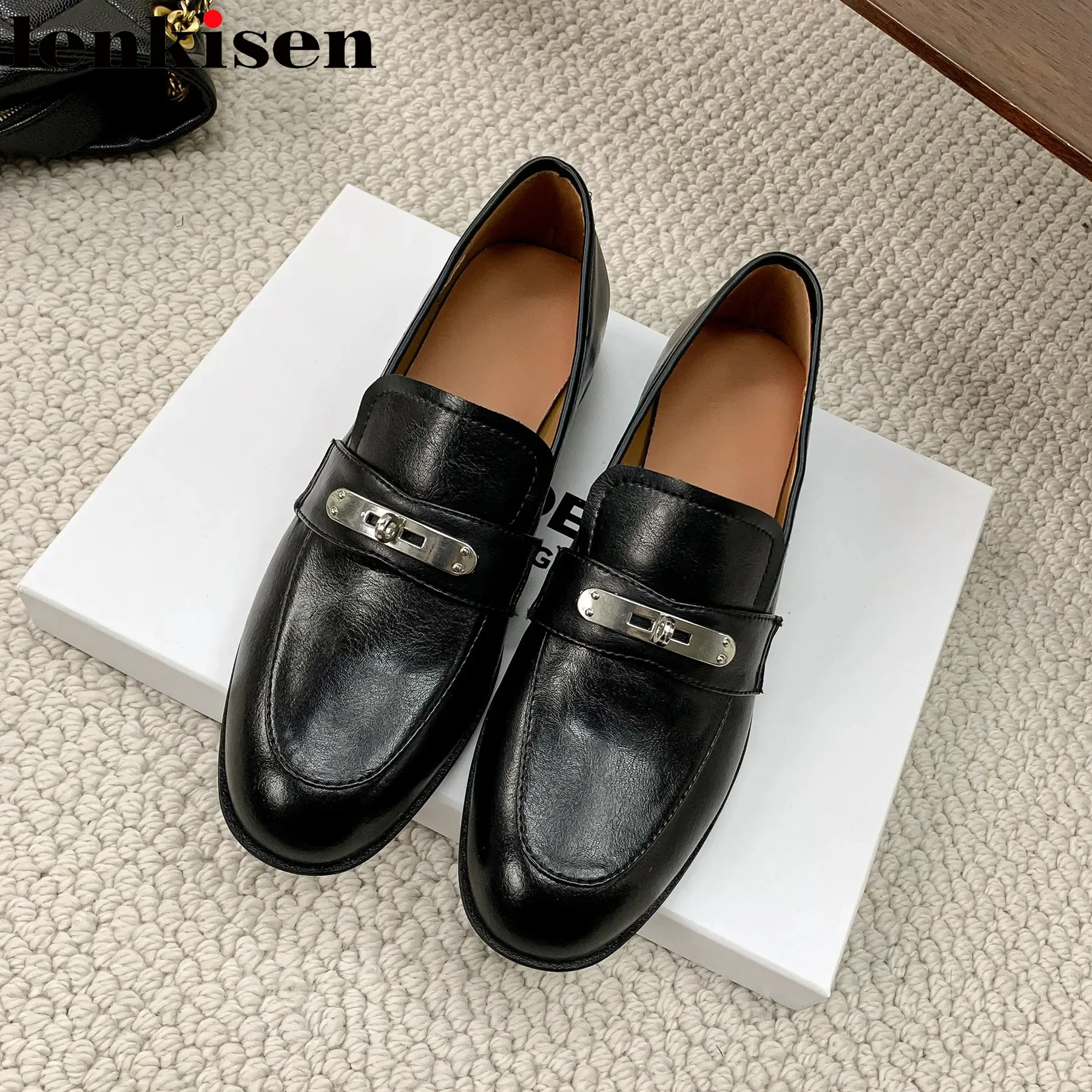 

Lenkisen Cow Leather Low Heels Spring Casual Shoes Metal Fasteners Vintage Slip On Loafers Classics Vacation Brand Women Pumps