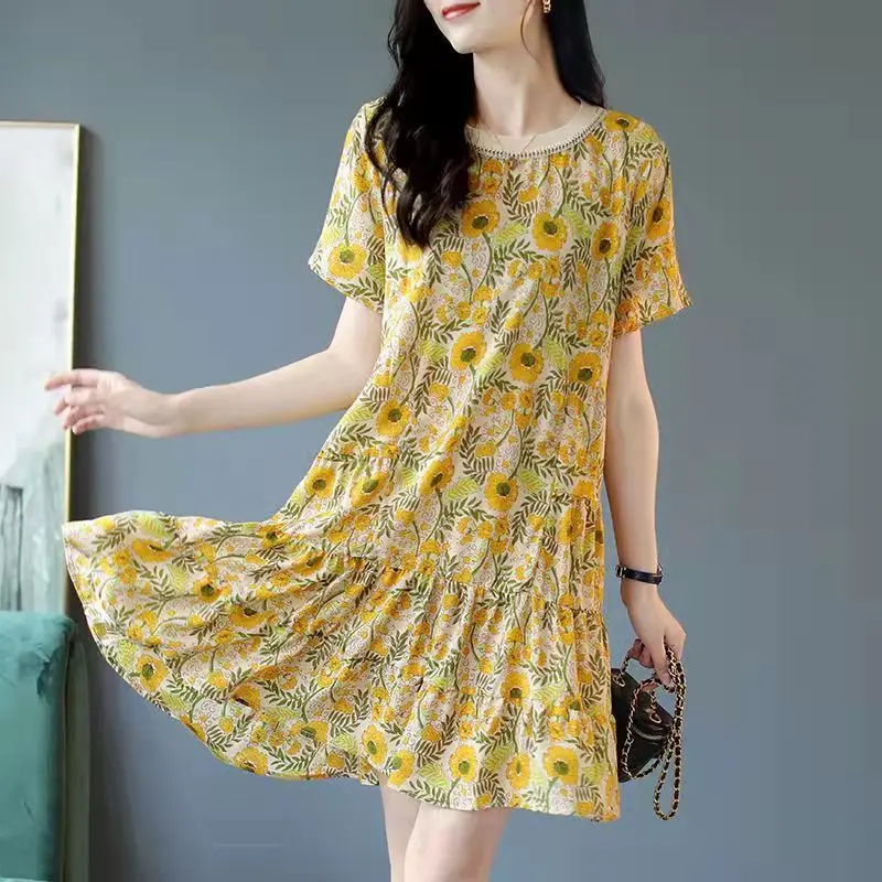 Fashion O-Neck Chiffon Loose Printed Folds Mini Dress Women's Clothing 2023 Summer New Short Sleeve Office Lady Floral Dress
Fashion O-Neck Chiffon Loose Printed Folds Mini Dress Women's Clothing 2023 Summer New Short Sleeve Office Lady Floral Dress