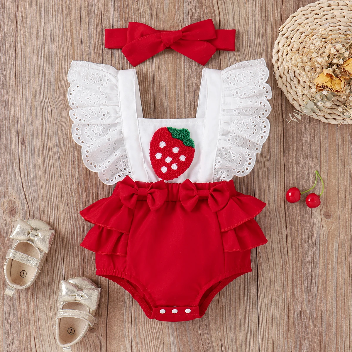 

PatPat 2pcs Baby Girl Strawberry Embroidered Bow Front Ruffled Spliced Romper & Headband Set