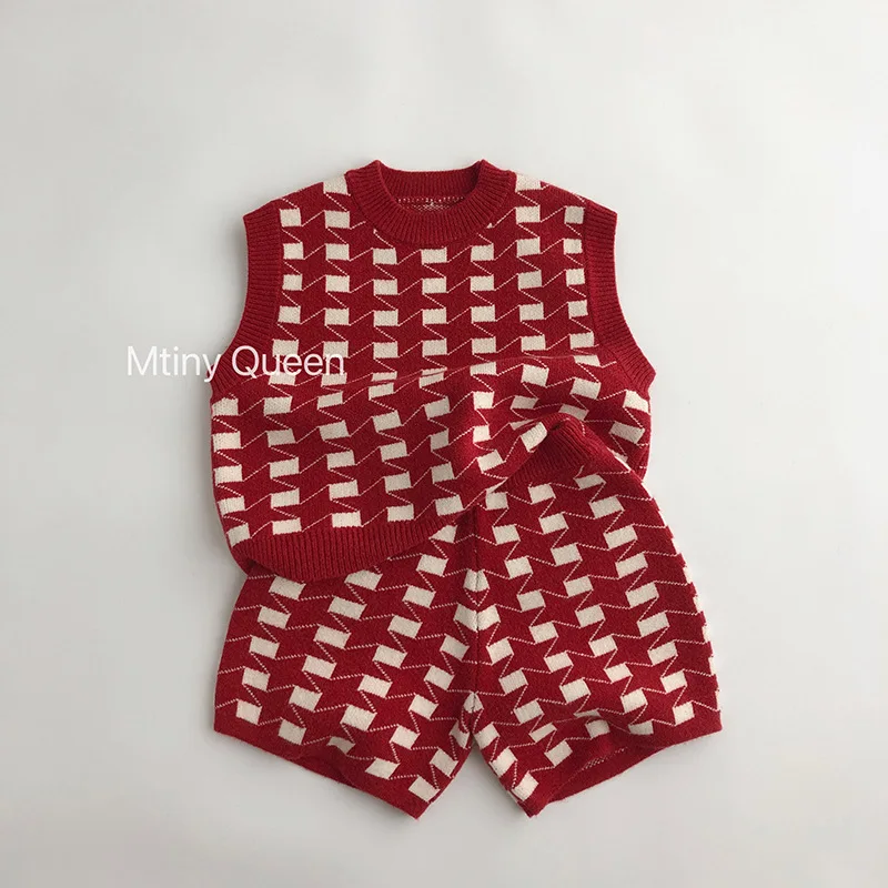 Autumn Winter Christmas Baby Boys 2PCS Sweater Set Cotton Plaid Knitted Waistcoat Elastic Waist Shorts Suit Kids Boys Outfits
Autumn Winter Christmas Baby Boys 2PCS Sweater Set Cotton Plaid Knitted Waistcoat Elastic Waist Shorts Suit Kids Boys Outfits