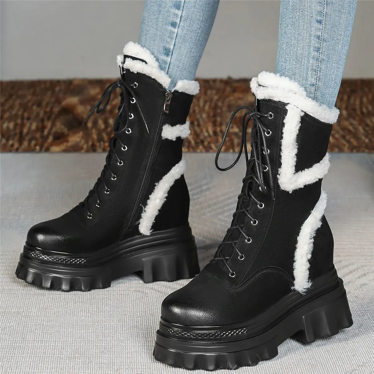 

Winter Fashion Sneakers Women Lace Up Genuine Leather High Heel Snow Boots Female Round Toe Chunky Platform Pumps Casual Shoes