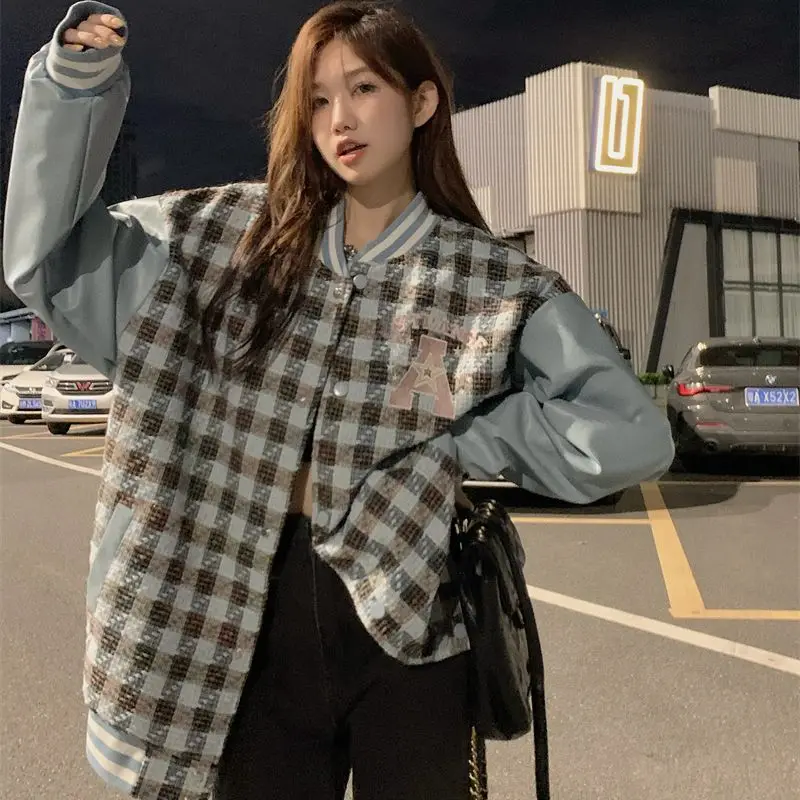 2023 Winter New Women's Coat Long Sleeve Loose Plaid Round Neck Design Fashion Versatile Jacket Free Shipping
2023 Winter New Women's Coat Long Sleeve Loose Plaid Round Neck Design Fashion Versatile Jacket Free Shipping