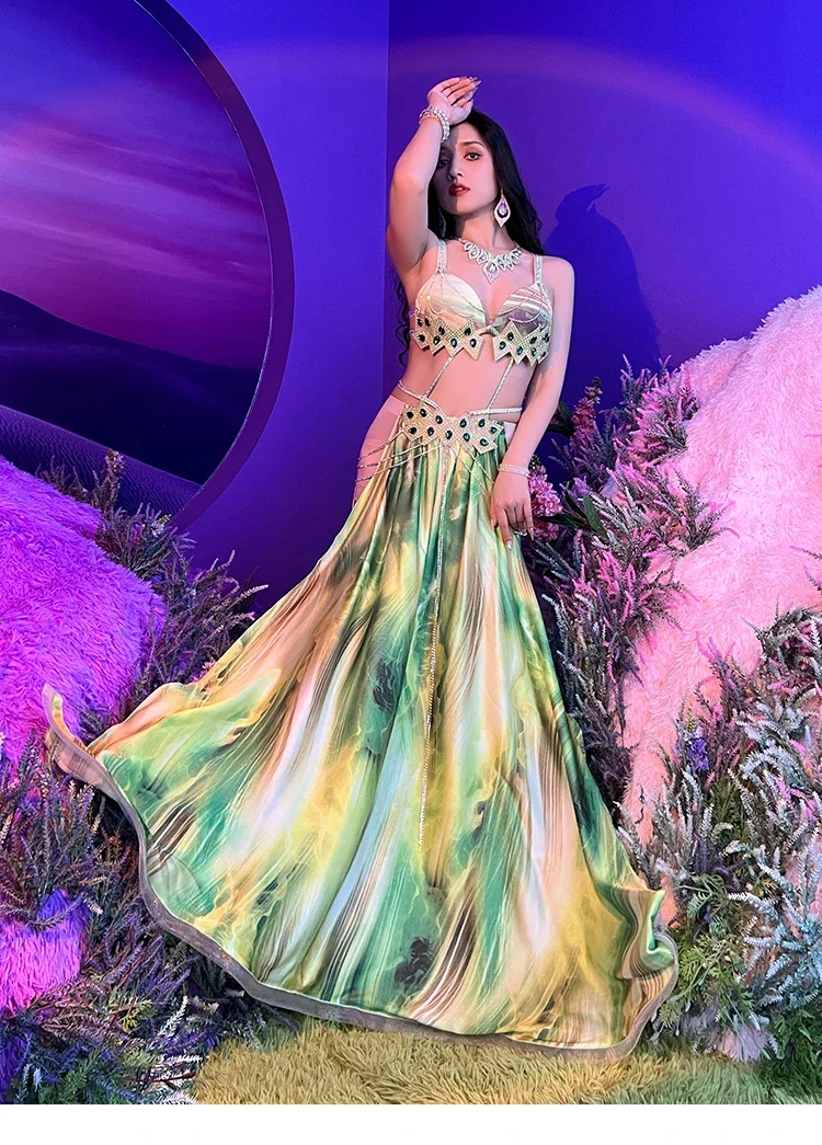 Belly Dance Performance Costume Premium AB Stones Bra Top+Yarn Long Skirt 2 Piece Women's Luxury Belly Dance Popular Set
Belly Dance Performance Costume Premium AB Stones Bra Top+Yarn Long Skirt 2 Piece Women's Luxury Belly Dance Popular Set