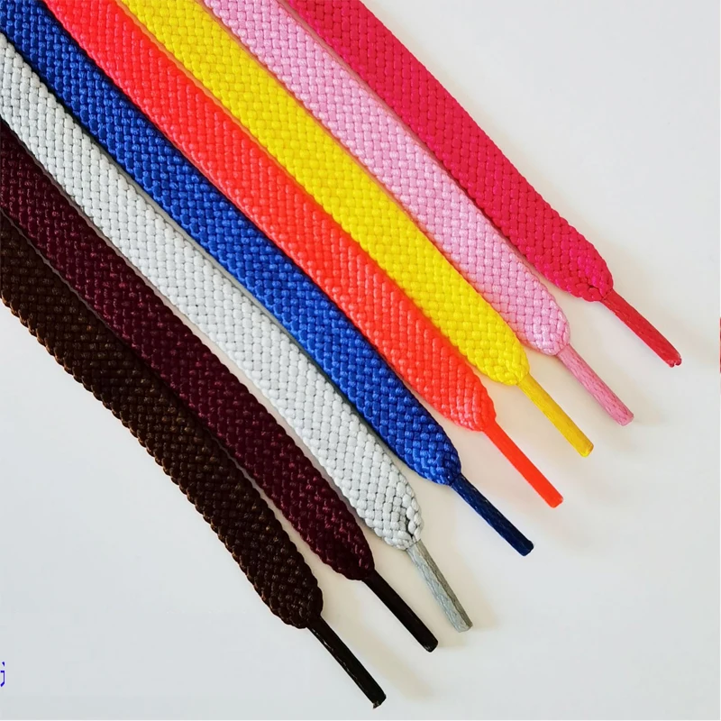 

Double layered flat coarse grain sports shoelaces, canvas shoes, black and white colored shoelaces