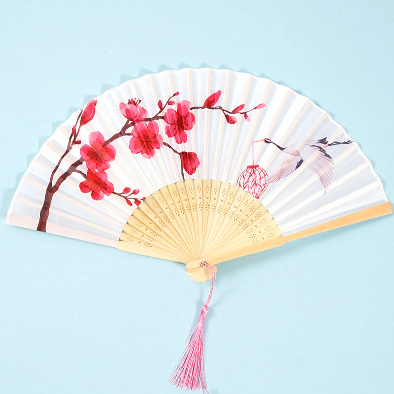 Summer Accessories Chinese Style Gold Dust Art Hand Folding Fan With Home Decor Embroidery Dance Performance Wedding Party Gifts
Summer Accessories Chinese Style Gold Dust Art Hand Folding Fan With Home Decor Embroidery Dance Performance Wedding Party Gifts