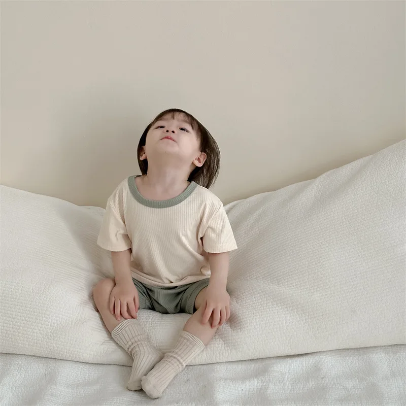 Baby Clothes Simple Solid Color Cotton Two Piece Set 2024 Summer New Korean Style Baby Boys Loose Comfortable Soft Suit
Baby Clothes Simple Solid Color Cotton Two Piece Set 2024 Summer New Korean Style Baby Boys Loose Comfortable Soft Suit