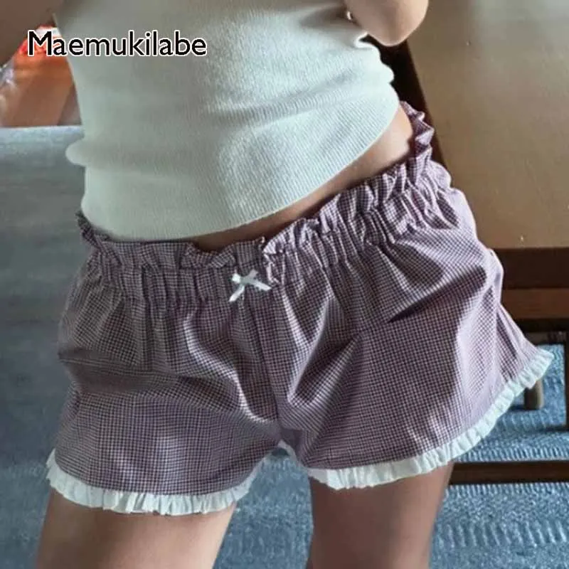 

Maemukilabe Y2K Vintage Plaid Shorts Bow Trim Elastic Waist Boxers Pants Retro Streetwear Sweet Cute Frill Shorts Kawaii Outfits