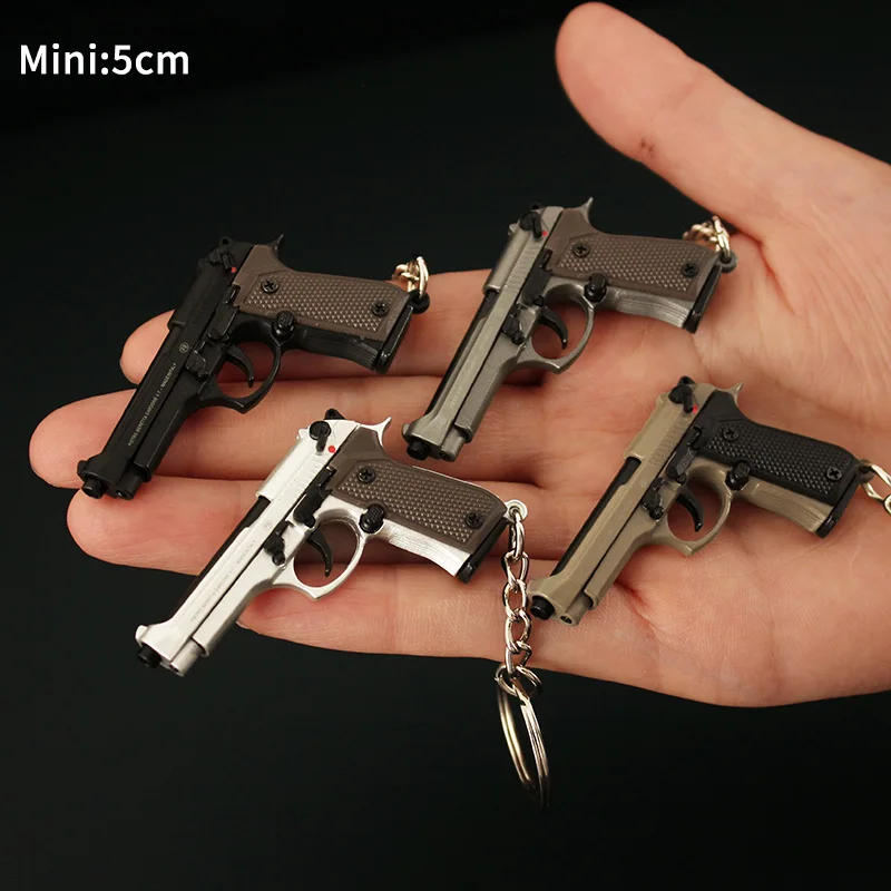 

1:3 Glock G17 Keychain Mini Gun Toy Metal Beretta Pistol Model Desert Eagle Ornaments High Simulation Detachable Gift for Men