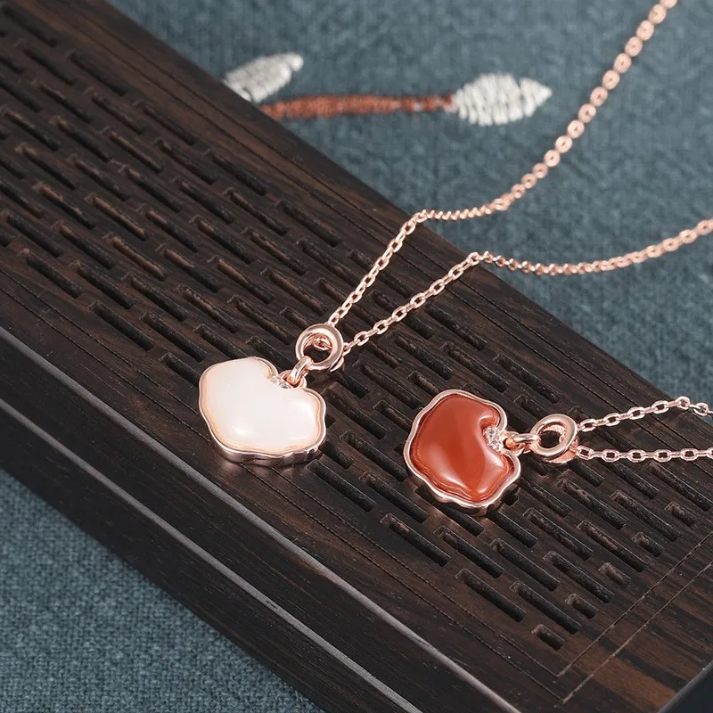 XL338 ZFSILVER 925 Sterling Silver Fashion South Red Agate Hetian Jade Simple Rose Safty Lock Necklace For Women Wedding Jewelry
XL338 ZFSILVER 925 Sterling Silver Fashion South Red Agate Hetian Jade Simple Rose Safty Lock Necklace For Women Wedding Jewelry