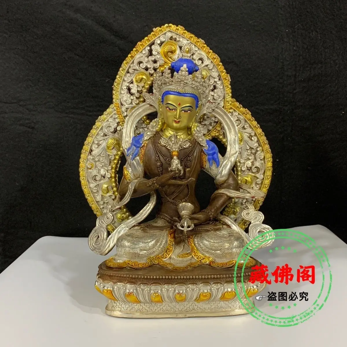 Vajrasattva сделана из чистой меди с тонким мастерством. 10-дюймовая тибетская статуя Будды, ретро цвет, позолоченное золото a
Vajrasattva сделана из чистой меди с тонким мастерством. 10-дюймовая тибетская статуя Будды, ретро цвет, позолоченное золото a