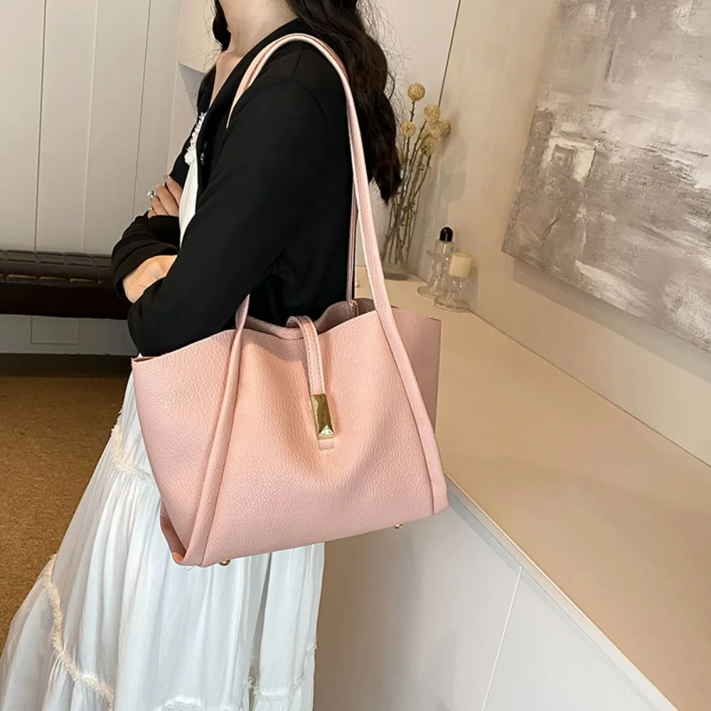 High Quality Elegant Simple Women's Shoulder Bag Solid Color Soft Leather PU Leather Handbag Square Shape Shopping Bag
High Quality Elegant Simple Women's Shoulder Bag Solid Color Soft Leather PU Leather Handbag Square Shape Shopping Bag