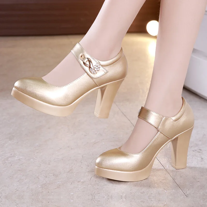 Platform Summer Shoes Women Golden Wedding Pumps High Heels Thick Heel 2022 New Rhinestone Casual Shoes for Women Business Pumps
Platform Summer Shoes Women Golden Wedding Pumps High Heels Thick Heel 2022 New Rhinestone Casual Shoes for Women Business Pumps