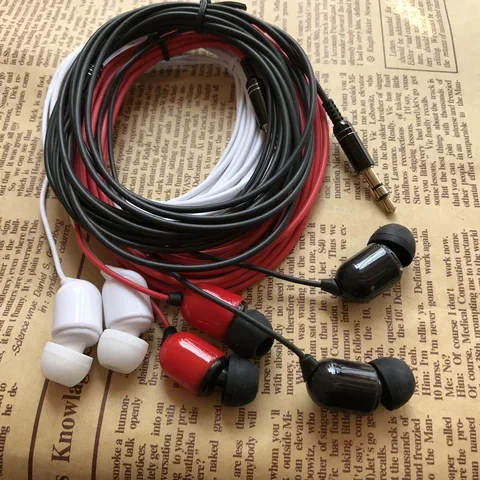 

Earphones Wired 3 Meters Length In-ear Earbuds Monitor Headphone 3.5mm Noise Cancel Headset Live Stereo Headphones with Mic