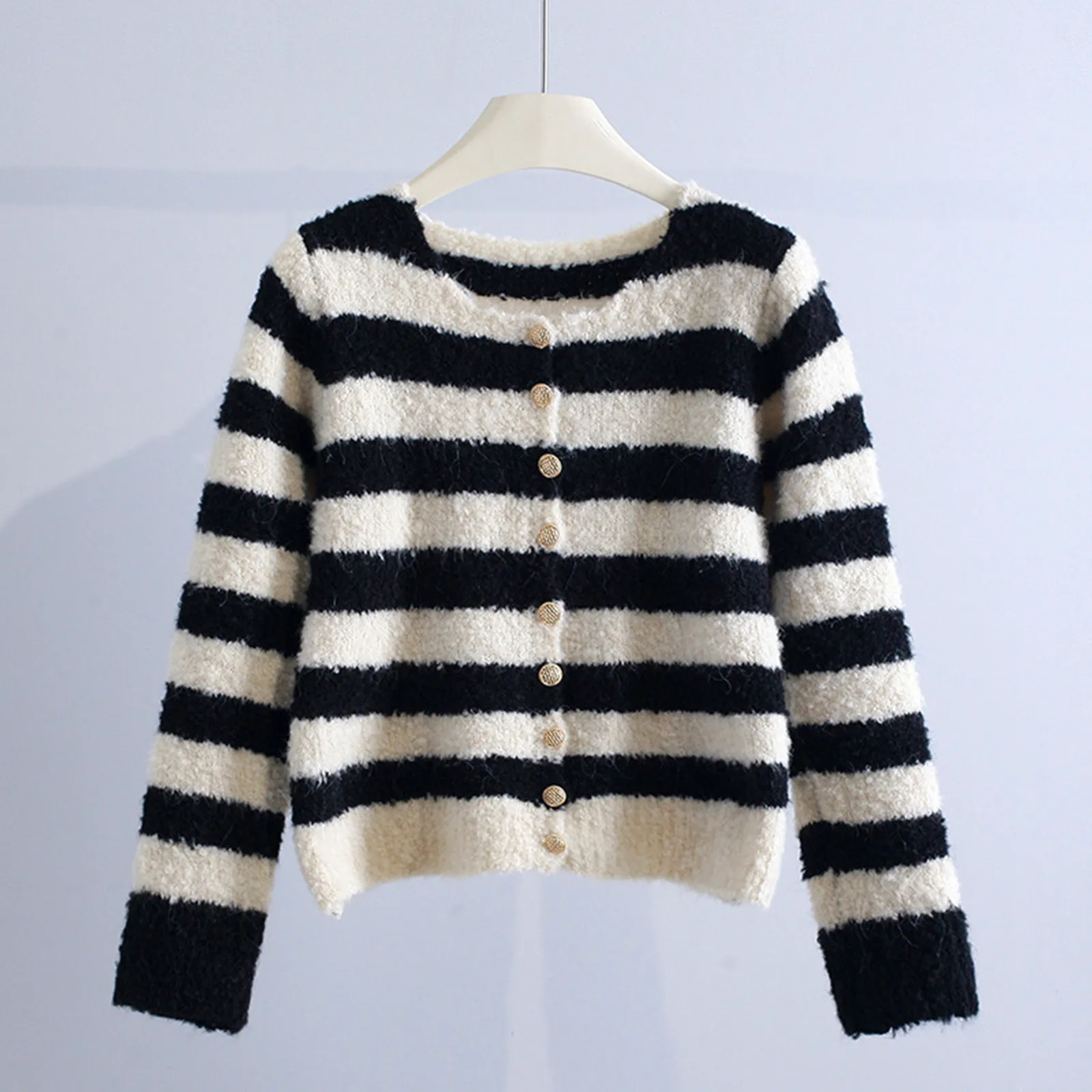 

Black White Stripe Knitwear Korean Popular Clothes 2023 New O-Neck Long Sleeve Single-Breasted Knitted Sweater Cardigan Outwears