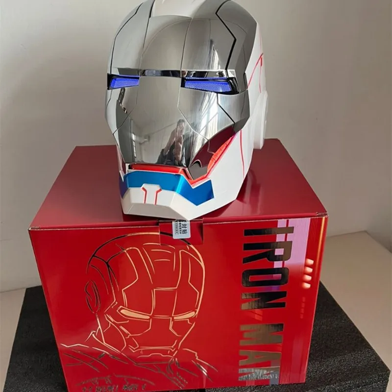 New Marvel Iron Man Helmet 1:1 Mk5 Electric Wearable Voice Control Eyes With Light Model Toys For Adult Ornaments Christmas Gift 
New Marvel Iron Man Helmet 1:1 Mk5 Electric Wearable Voice Control Eyes With Light Model Toys For Adult Ornaments Christmas Gift