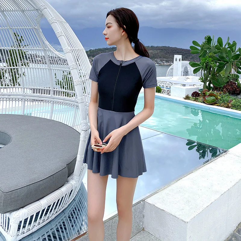 Summer Patchwork One Piece Swimsuit With Skirt Women Short Sleeve Swimwear Female Beachwear Bodysuit Monokini Swimming Suits
Summer Patchwork One Piece Swimsuit With Skirt Women Short Sleeve Swimwear Female Beachwear Bodysuit Monokini Swimming Suits