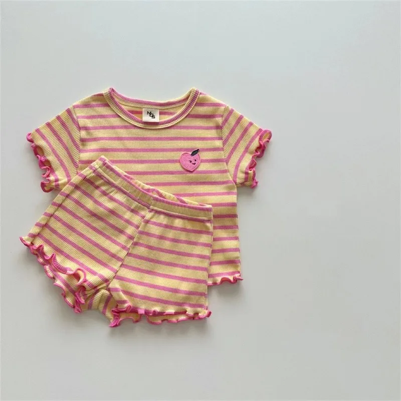 2023 Summer New Baby Striped Short Sleeve Clothing Set Girl Ear Edge Tops + Short 2 Pieces Suit Kids Grape Pattern Clothes Items
2023 Summer New Baby Striped Short Sleeve Clothing Set Girl Ear Edge Tops + Short 2 Pieces Suit Kids Grape Pattern Clothes Items