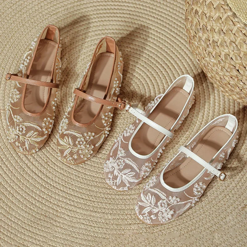 Summer White Pearl Decoration Mesh Embroidery Ballet Flats Women Elegant String Bead Flat Sandals Light Mary Jane Designer Shoes 34 S0cda201cba7c47e498593385626b6905E