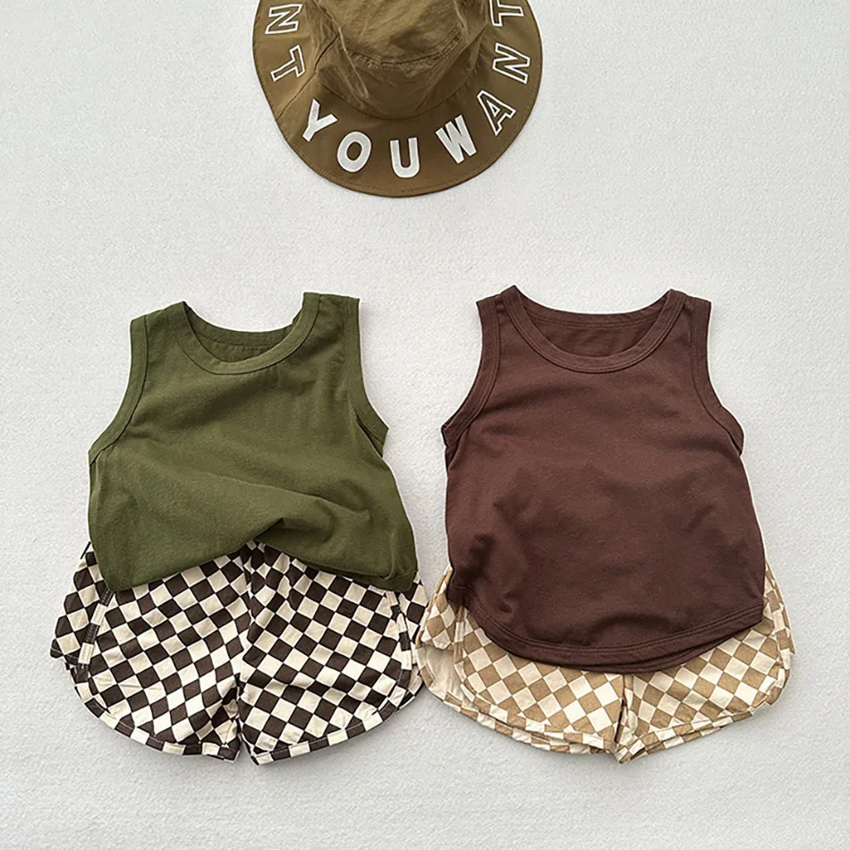 Trendy Summer Cotton Vest for Unisex Kids Lightweight Sleeveless Top for Versatile Daily Wear Ideal for Playtime and School
Trendy Summer Cotton Vest for Unisex Kids Lightweight Sleeveless Top for Versatile Daily Wear Ideal for Playtime and School