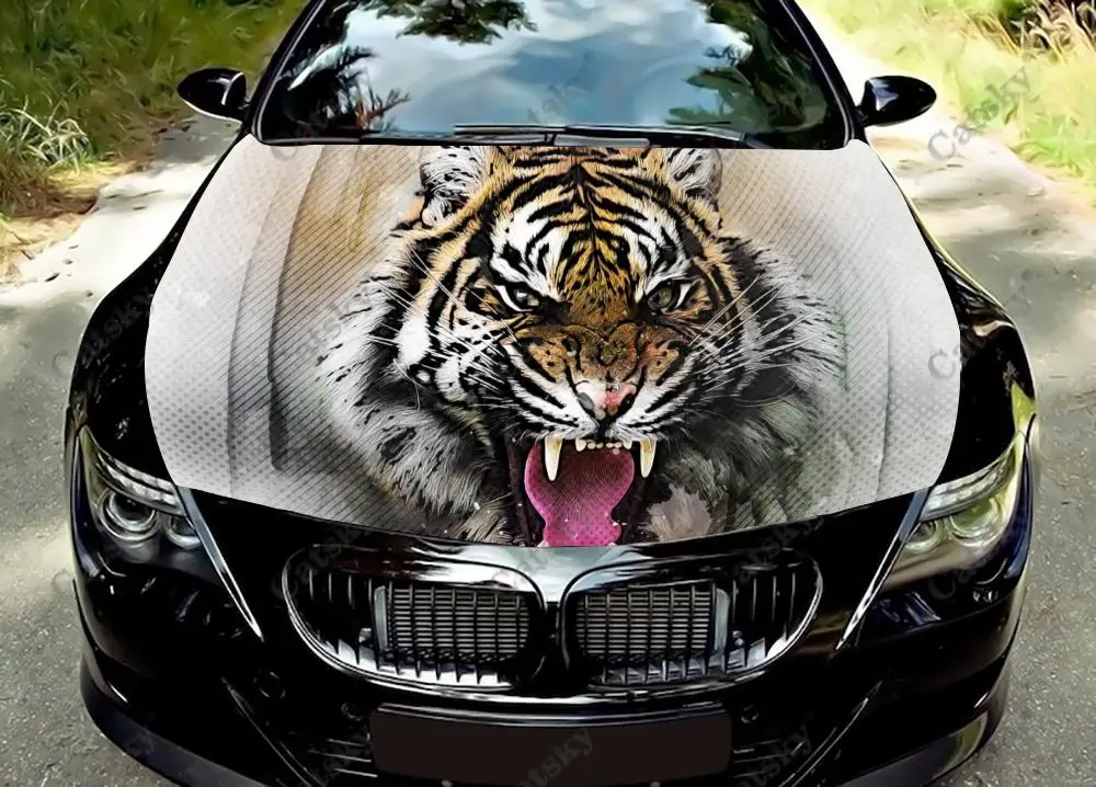 Яркая виниловая наклейка на капот автомобиля с изображением тигра
Яркая виниловая наклейка на капот автомобиля с изображением тигра