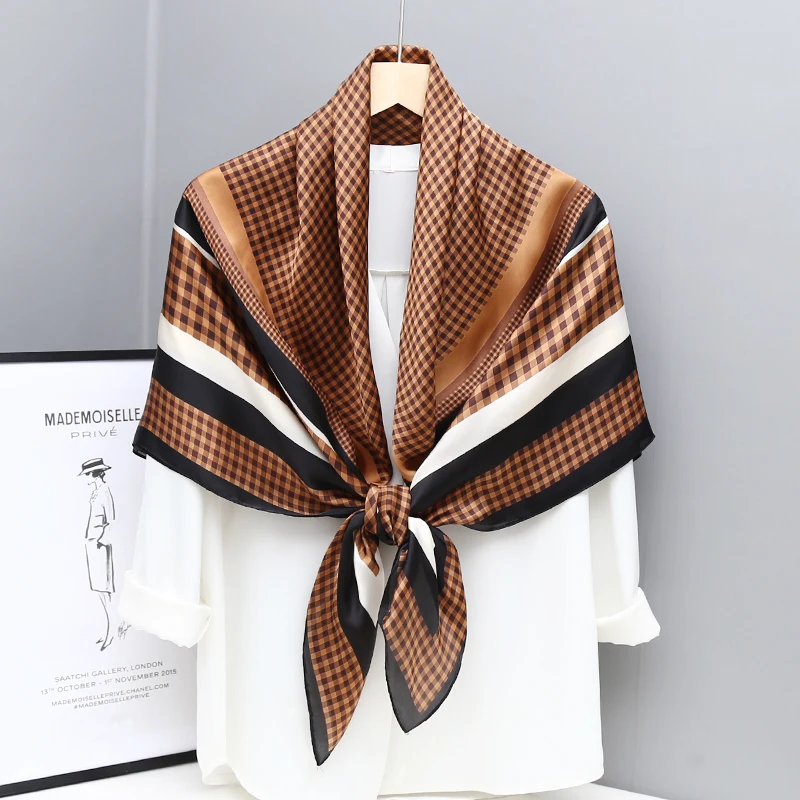 Female Spring Autumn Plaid Geometric Printed New Fashion 110cm Square Women Silk Muslim Hijab Decoration Scarf
Female Spring Autumn Plaid Geometric Printed New Fashion 110cm Square Women Silk Muslim Hijab Decoration Scarf