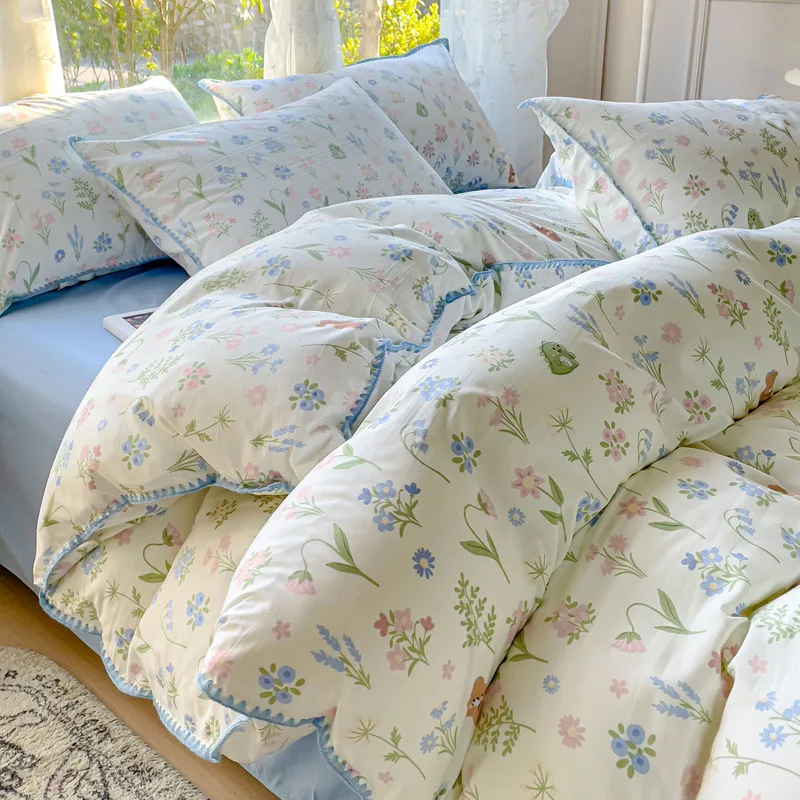 Небольшой промытый хлопковый комплект Class a в пасторальном ретро-стиле из четырех частей постельное белье из чистого хлопка покрывало из трех частей
Небольшой промытый хлопковый комплект Class a в пасторальном ретро-стиле из четырех частей постельное белье из чистого хлопка покрывало из трех частей