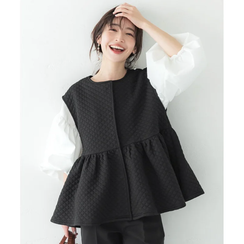 Women Cotton Vest Japan Korea 2023 Autumn Winter New Ruffle Edge Fashion Casual Splice Black Warm Down Vest Coat Wear
Women Cotton Vest Japan Korea 2023 Autumn Winter New Ruffle Edge Fashion Casual Splice Black Warm Down Vest Coat Wear