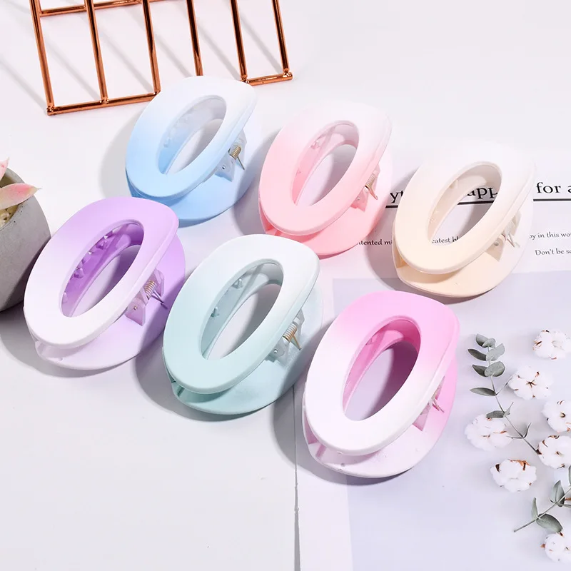 Cute Candy Colors Hair Clip Headband Oval Shape Hair Claws Plastic Hair Clips For Girl Women Hairpins Fashion Hair Accessories
Cute Candy Colors Hair Clip Headband Oval Shape Hair Claws Plastic Hair Clips For Girl Women Hairpins Fashion Hair Accessories