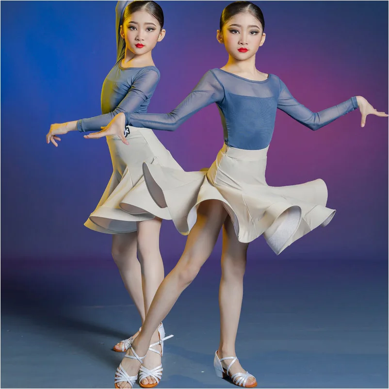 Latin Dance Costume Girls 2023 Summer New Long Sleeve Split Suit Training Clothes Girls Professional Training Wear
Latin Dance Costume Girls 2023 Summer New Long Sleeve Split Suit Training Clothes Girls Professional Training Wear