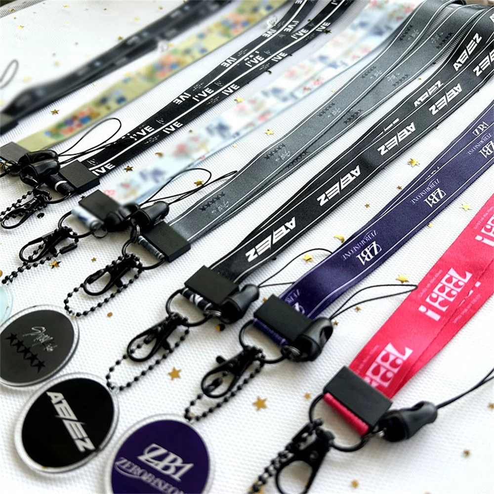Kpop ATEEZ (G)I-DLE IVE ZB1 StrayKdis Lanyard Mobile Phone Rope Name Strip Card Lanyard for Fans Collection
Kpop ATEEZ (G)I-DLE IVE ZB1 StrayKdis Lanyard Mobile Phone Rope Name Strip Card Lanyard for Fans Collection