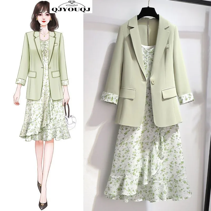 

2024 Spring/Summer Korean Edition New Fashionable Spliced Suit Coat Fragmented Flower Suspended Dress Women's Two Piece Set