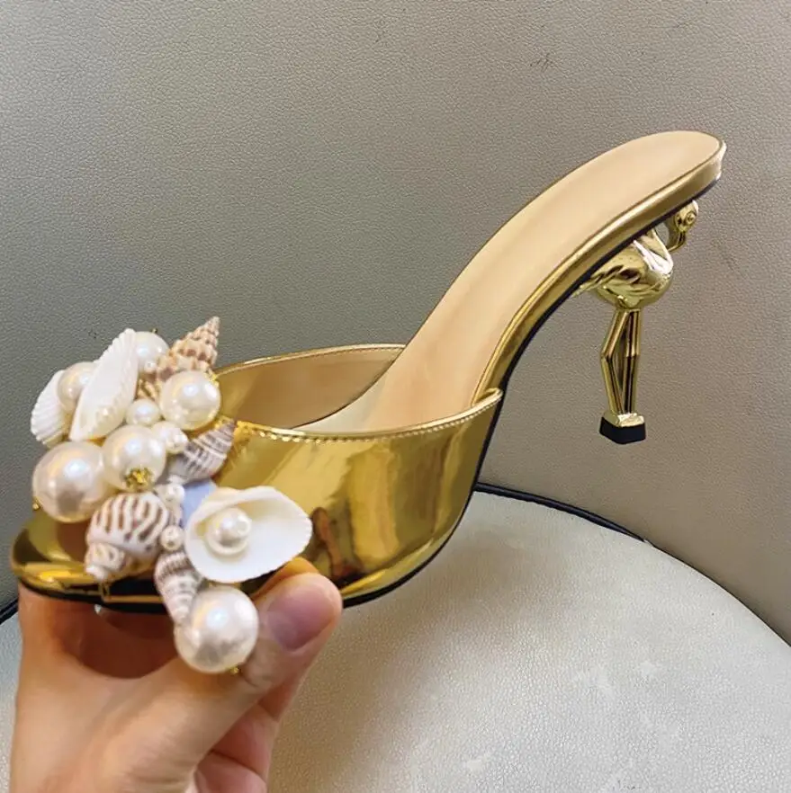 

Gold Flamingo High Heels Shell&Pearl Embellished Woman Mules Ladies Patent Leather Peep Toe Slip-on Summer Slingback Sandals