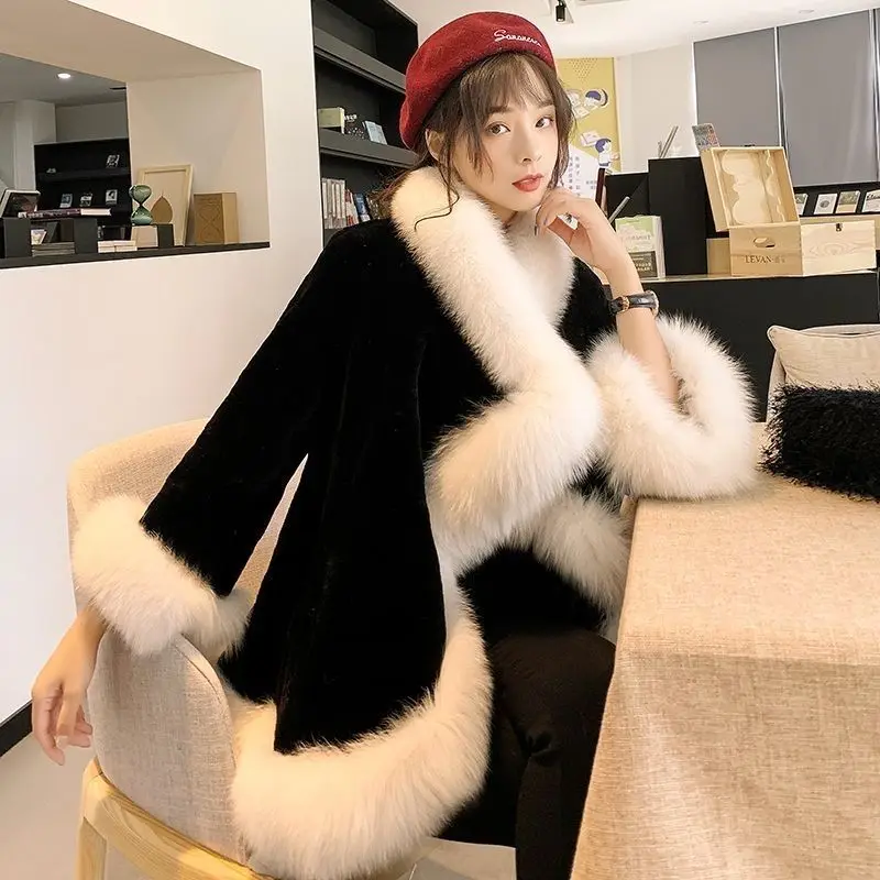 Wool Outerwear Womens Fur Coat Women's Winter Clothing 2023 Women's Winter Parka Trend Fur Long Coat Women's Warm Poncho
Wool Outerwear Womens Fur Coat Women's Winter Clothing 2023 Women's Winter Parka Trend Fur Long Coat Women's Warm Poncho