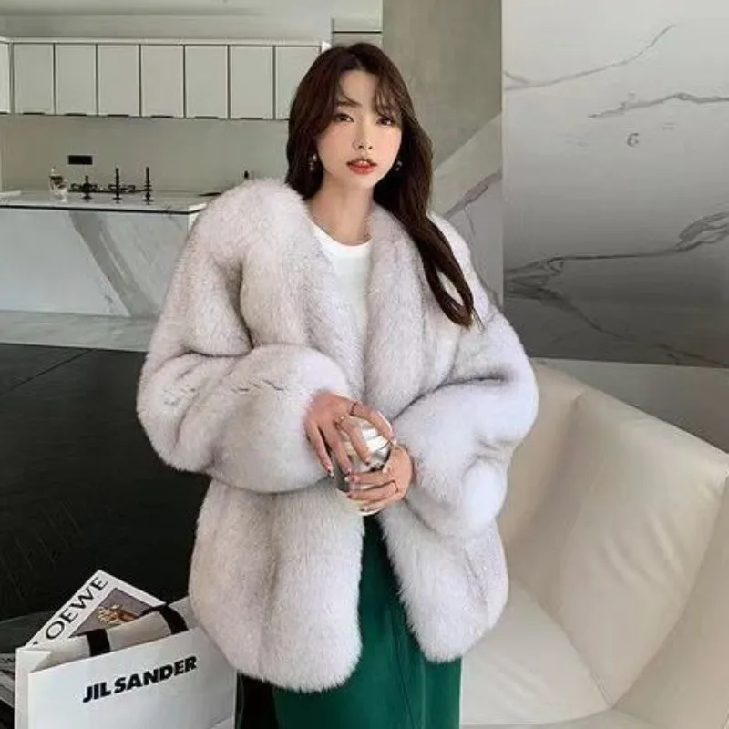 

2023 New Women Faux Fox Fur Coat Female Mid-Length Winter High-End Thicken Environmental Protection Fashion Casual Fur Outwear