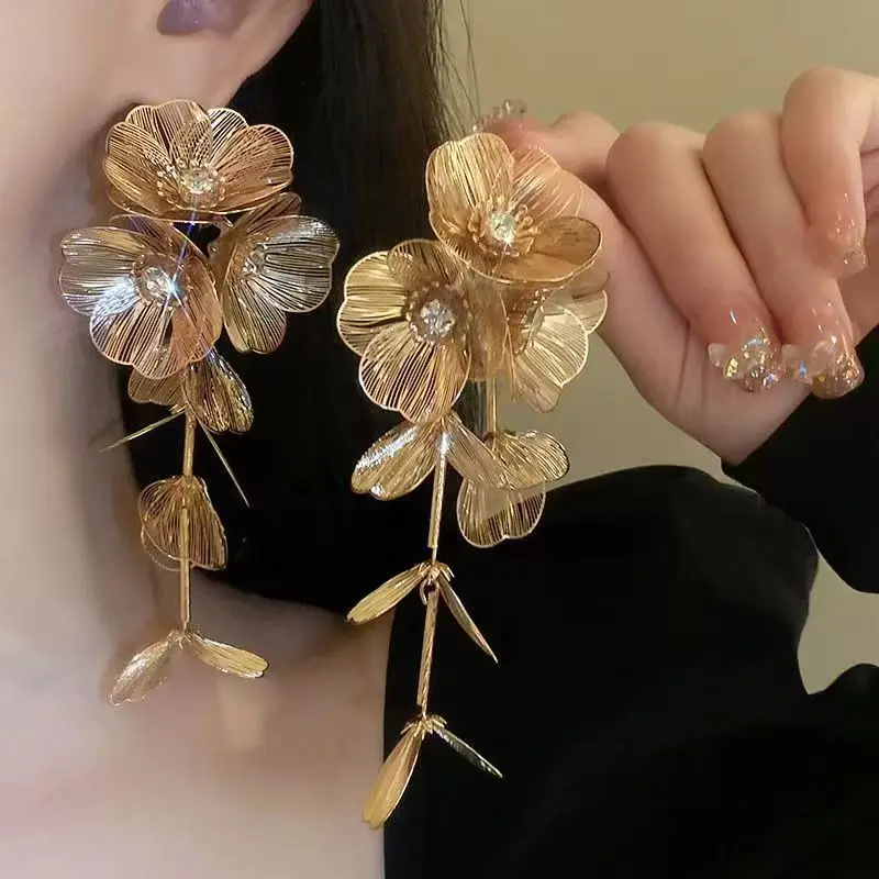 Vintage Flower Long Tassel Earrings for Women New Trendy Hanging Ears Decoration Bride Exquisite Wedding Luxury Jewelry Gifts 12 Mallzona S0d5ef3fc8df94d158d6727cf8d6d515eb Vintage Flower Long Tassel Earrings for Women New Trendy Hanging Ears Decoration Bride Exquisite Wedding Luxury Jewelry Gifts Mallzona