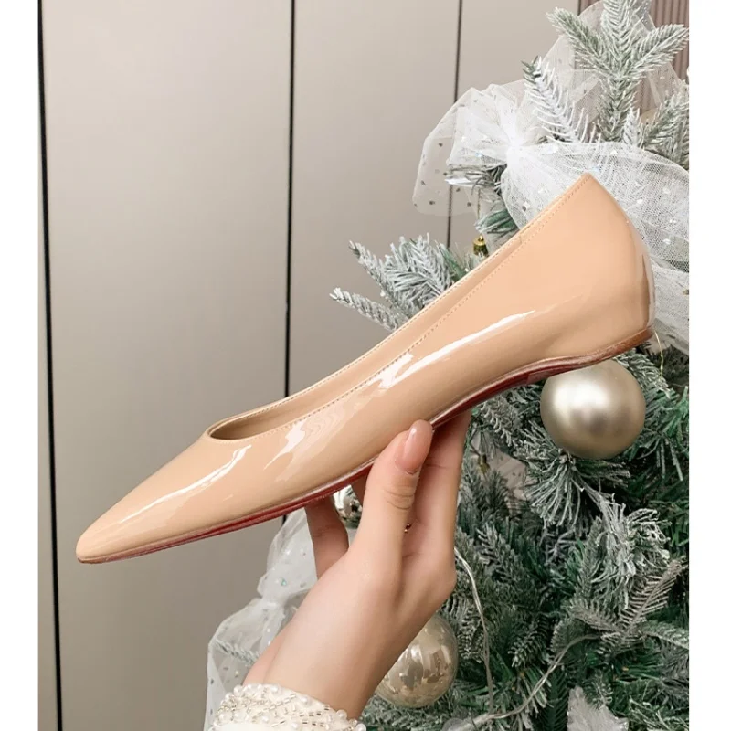 

2024 Luxury Sexy Elevated Flat Shoes Women's Lacquer Leather Pointed Shallow Mouth Flat Heels Wedding Office Single Shoes 34-42