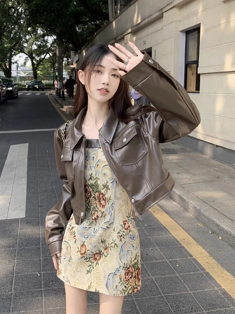 Duomofu Classic Brown Chic PU Loose Female Jackets Autumn Thin Style Sweet Casual Simple Zipper Fashion Pure Color Women Jackets
Duomofu Classic Brown Chic PU Loose Female Jackets Autumn Thin Style Sweet Casual Simple Zipper Fashion Pure Color Women Jackets