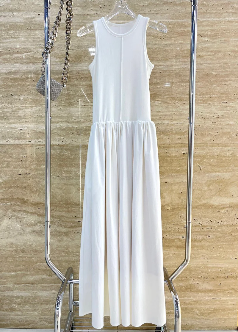 College sports girl style fashion casual trend temperament versatile slimming sleeveless vest patchwork long dress
College sports girl style fashion casual trend temperament versatile slimming sleeveless vest patchwork long dress