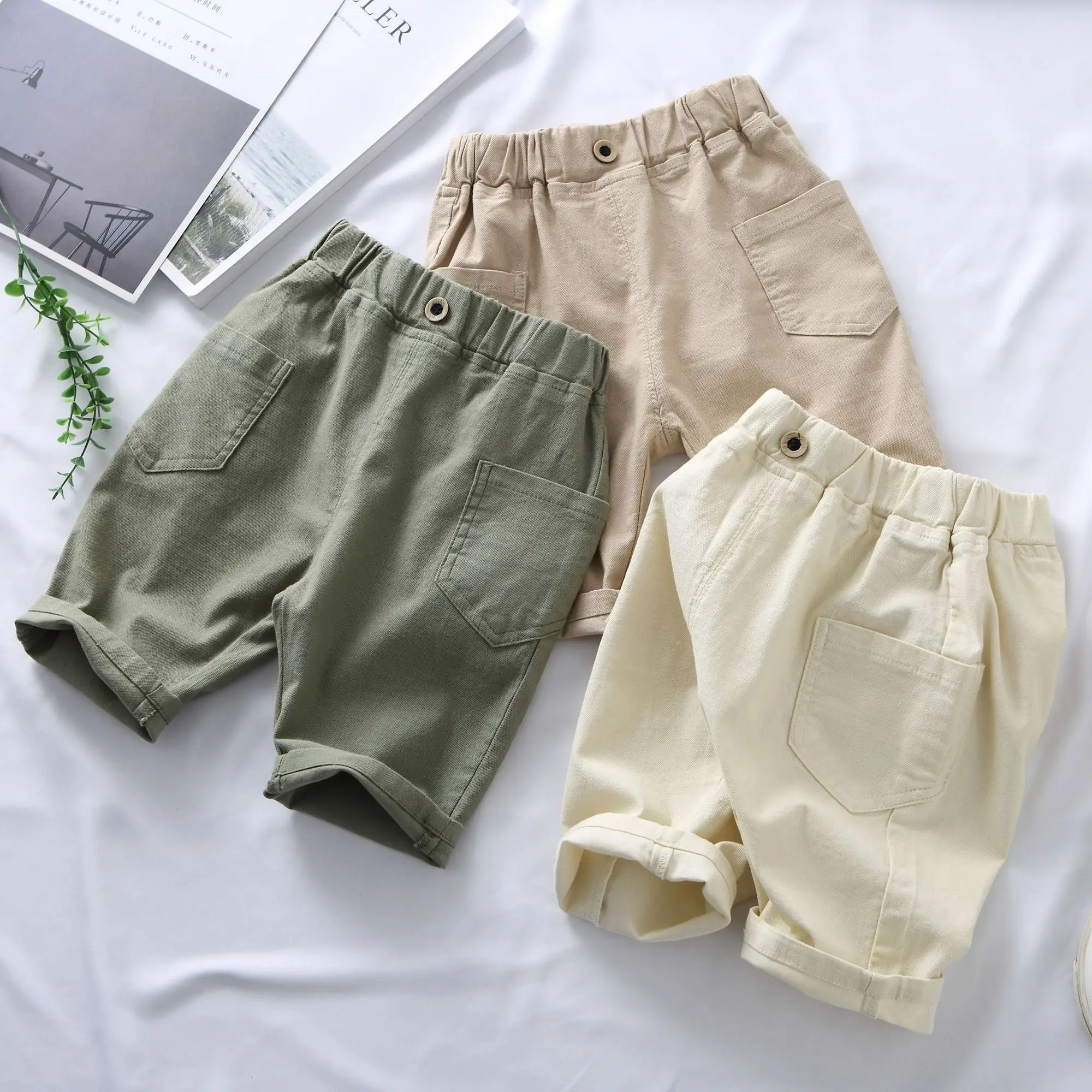 Boys' Shorts Summer Thin Loose Capris Children's Summer Mid Pants Baby Korean Cargo Pants Sweatpants 1-8Y
Boys' Shorts Summer Thin Loose Capris Children's Summer Mid Pants Baby Korean Cargo Pants Sweatpants 1-8Y