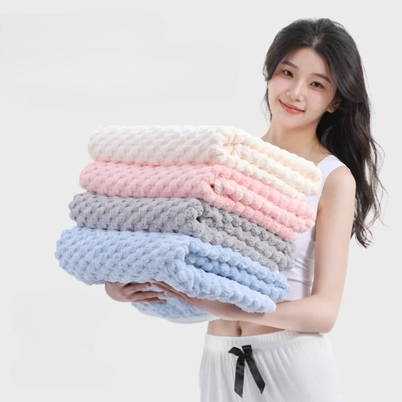 

Bath Towel Soft and Quick Dry Bath Towels for Adults Plush Cloud Patterned for Bathroom Extra Absorbent