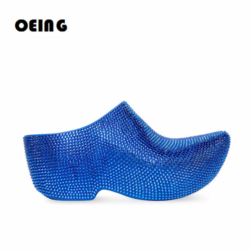 Women Men's Bling Crystal Mules Sexy Pointed Toe Platform Slippers Unisex Slip On Fashion Rhinestone Slides Outside Party Shoes
Women Men's Bling Crystal Mules Sexy Pointed Toe Platform Slippers Unisex Slip On Fashion Rhinestone Slides Outside Party Shoes