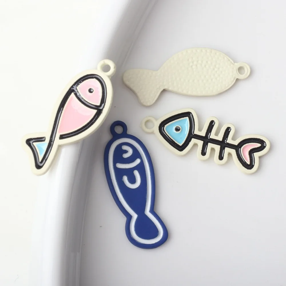 

10 Pieces/Bag Simple Alloy Drip Oil Spray Paint Cute Little Fish Pendant DIY Bracelet Necklace Earrings And Accessories