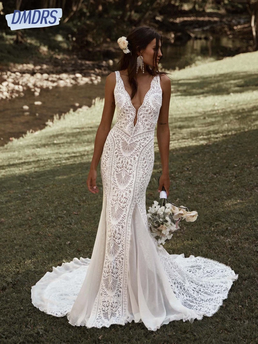 

Женское свадебное платье-Русалка It's yiiya, белое кружевное платье до пола с глубоким V-образным вырезом и аппликацией на лето 2019