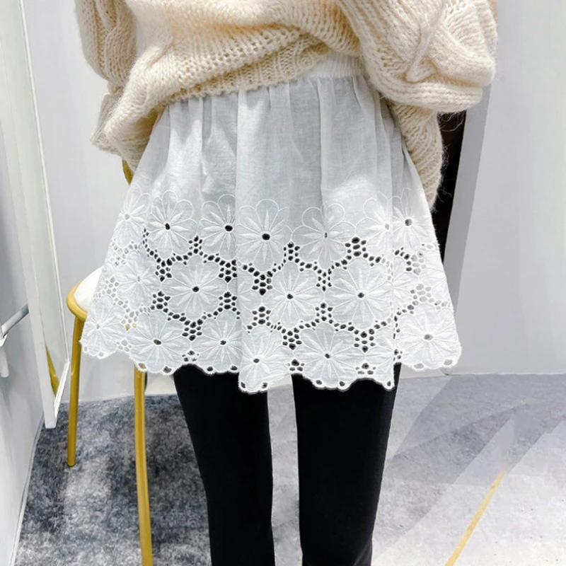 Women Basic Lace Skirt, Lace Stitching Cutout Elastic Waist Short Skirt for Ladies, S/M/L/XL, Black/White
Women Basic Lace Skirt, Lace Stitching Cutout Elastic Waist Short Skirt for Ladies, S/M/L/XL, Black/White