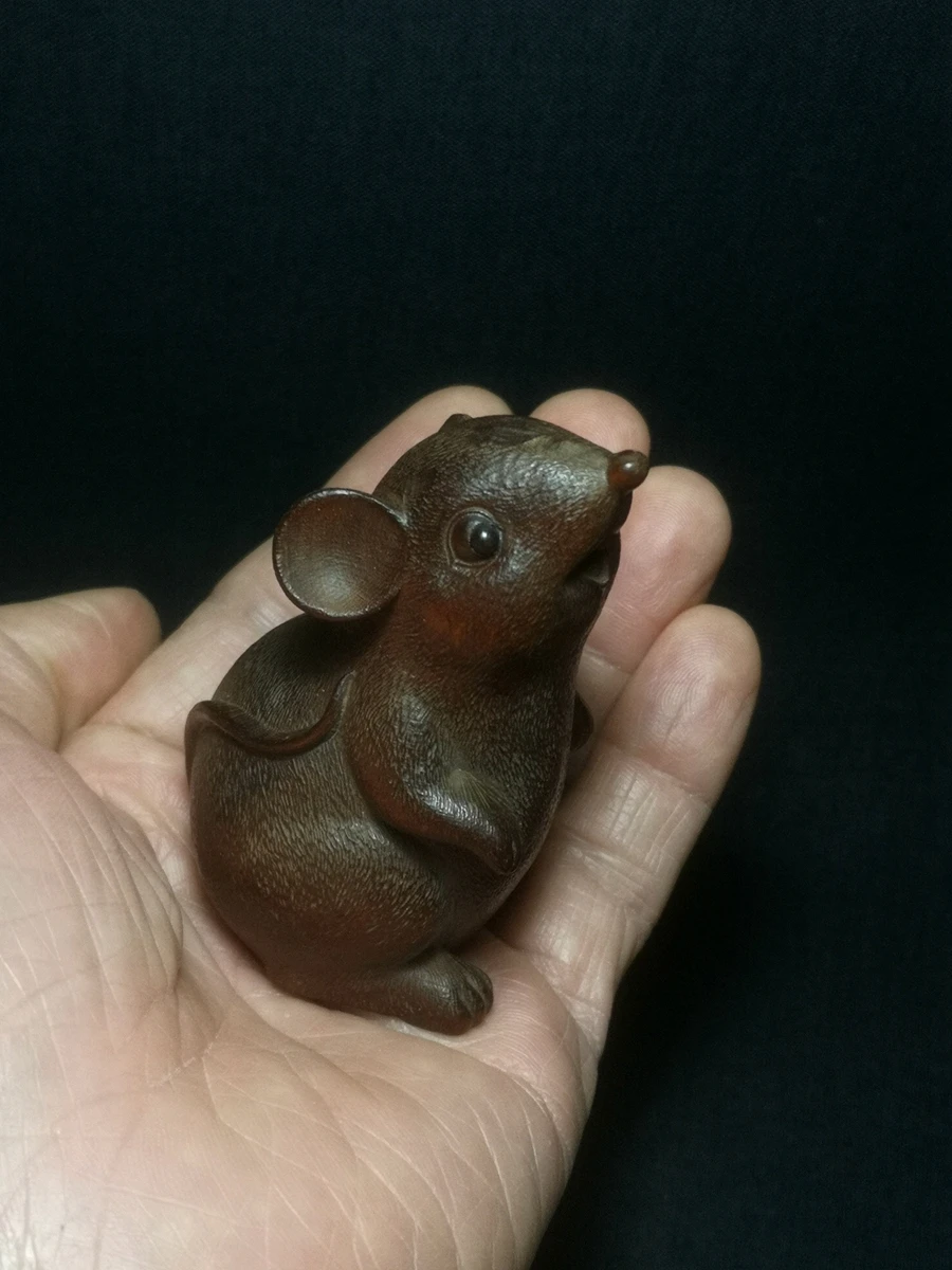 1919 Chinese Boxwood Hand Carved clever mouse figure statue netsuke Decoration Collection gift
1919 Chinese Boxwood Hand Carved clever mouse figure statue netsuke Decoration Collection gift